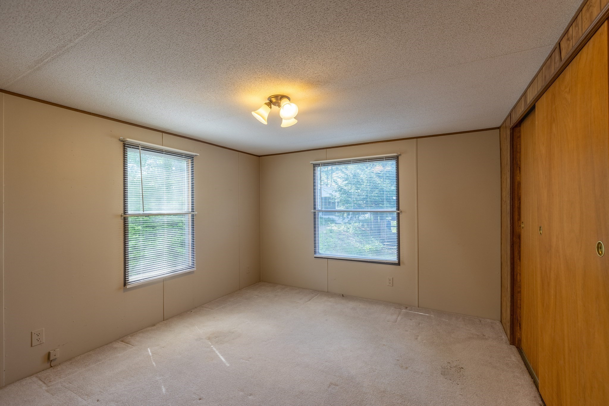 131 Pine Ave Property Photo 20