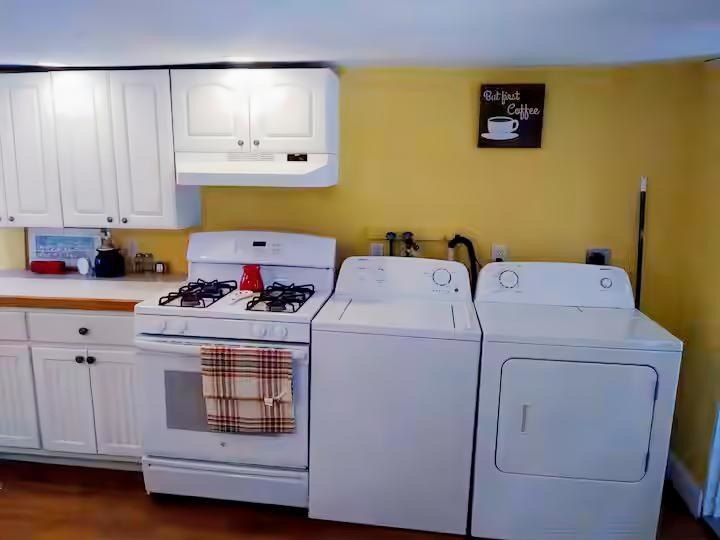4 Lewis Ct Property Photo 5