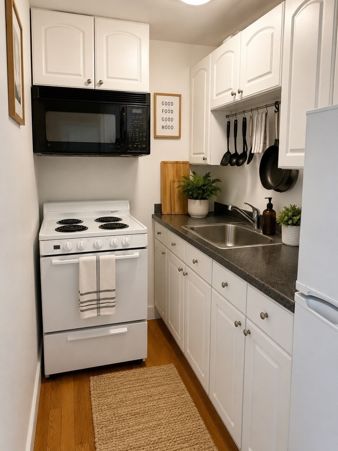 595 Tremont # 4 Property Photo 3
