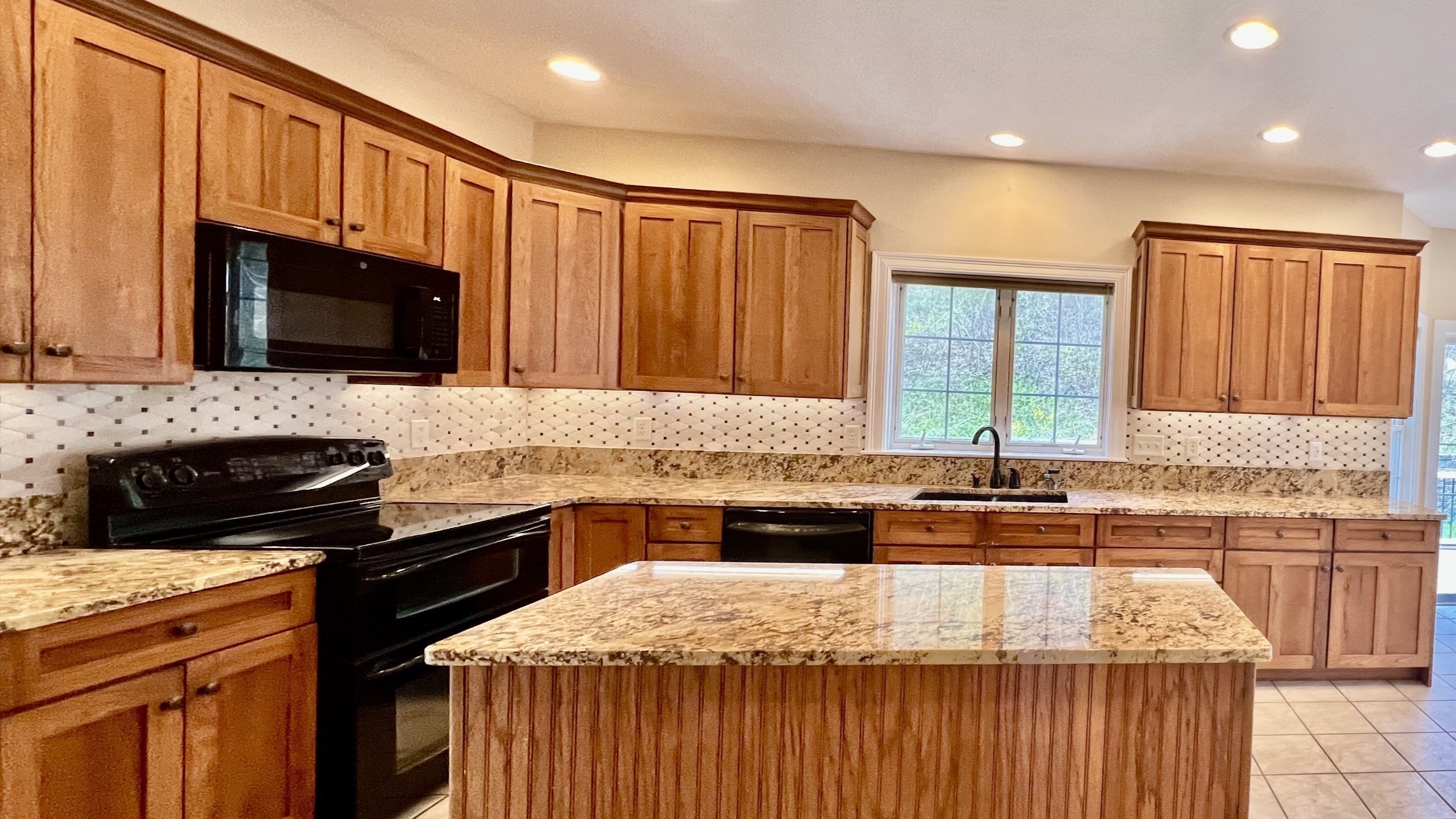 7 Deer Run Property Photo 6