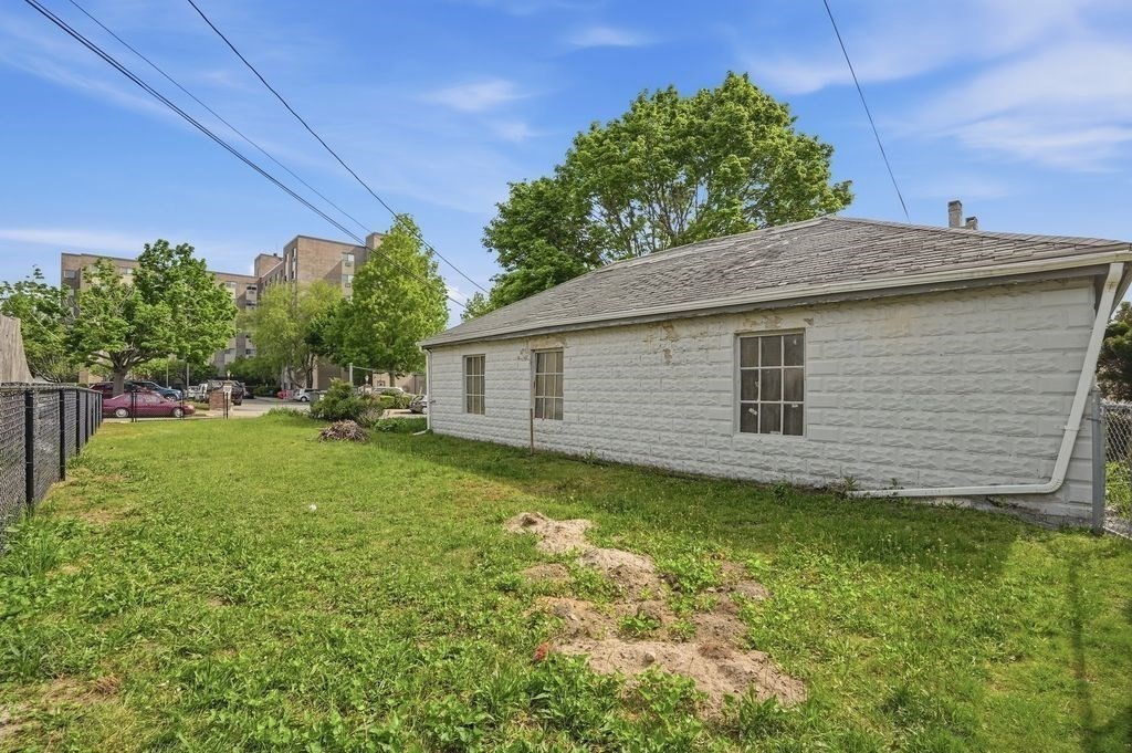 483 County Street Property Photo 5