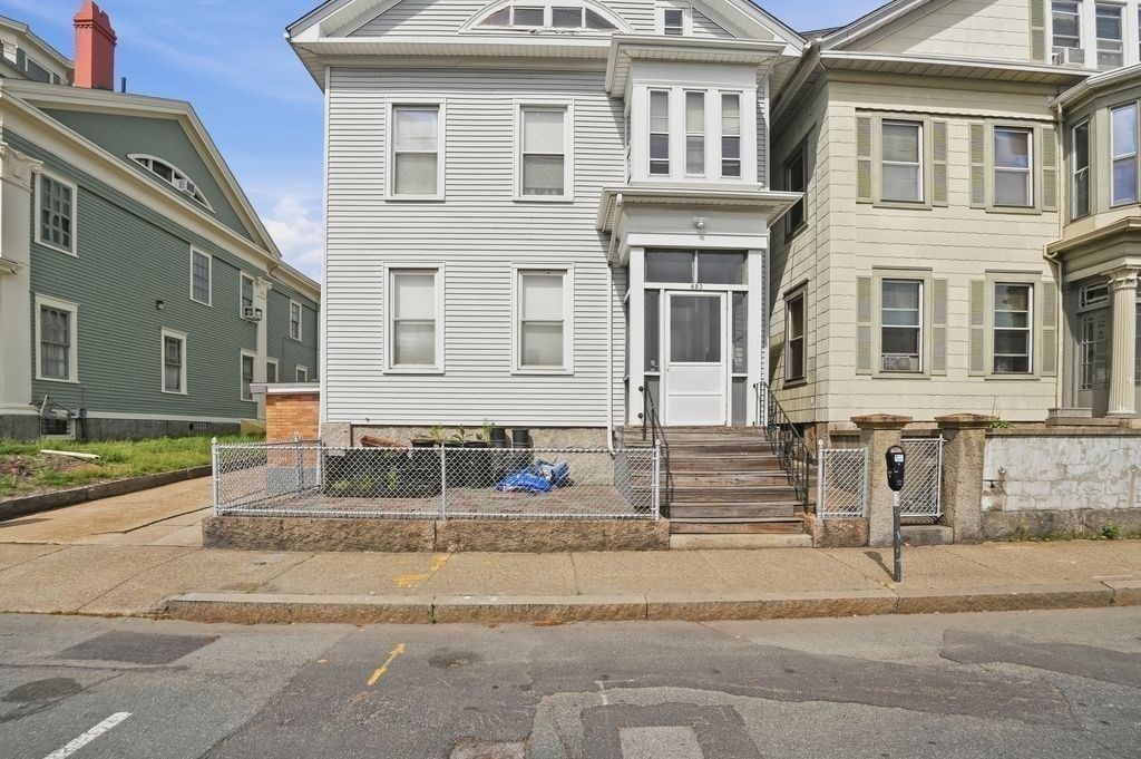 483 County Street Property Photo 6