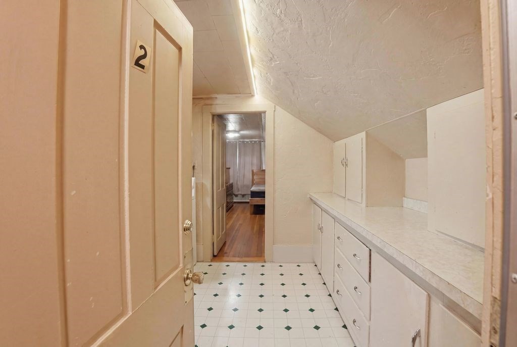 483 County Street Property Photo 16