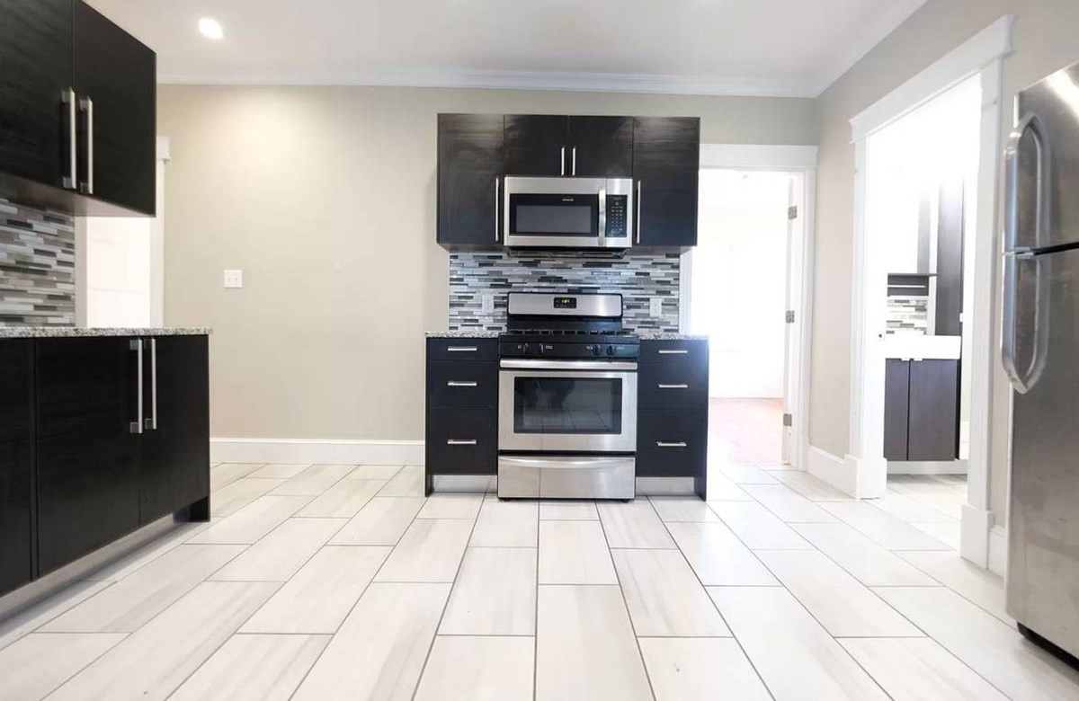 79 Saxton Street Property Photo 4