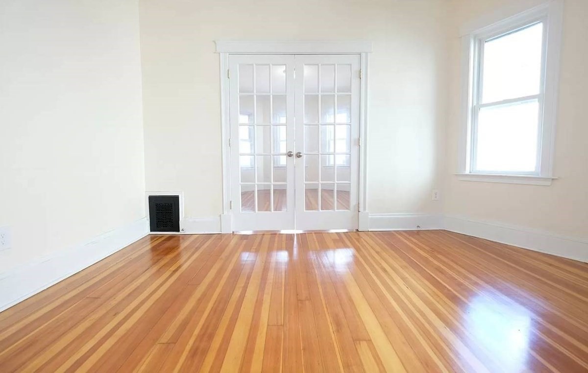 79 Saxton Street Property Photo 11