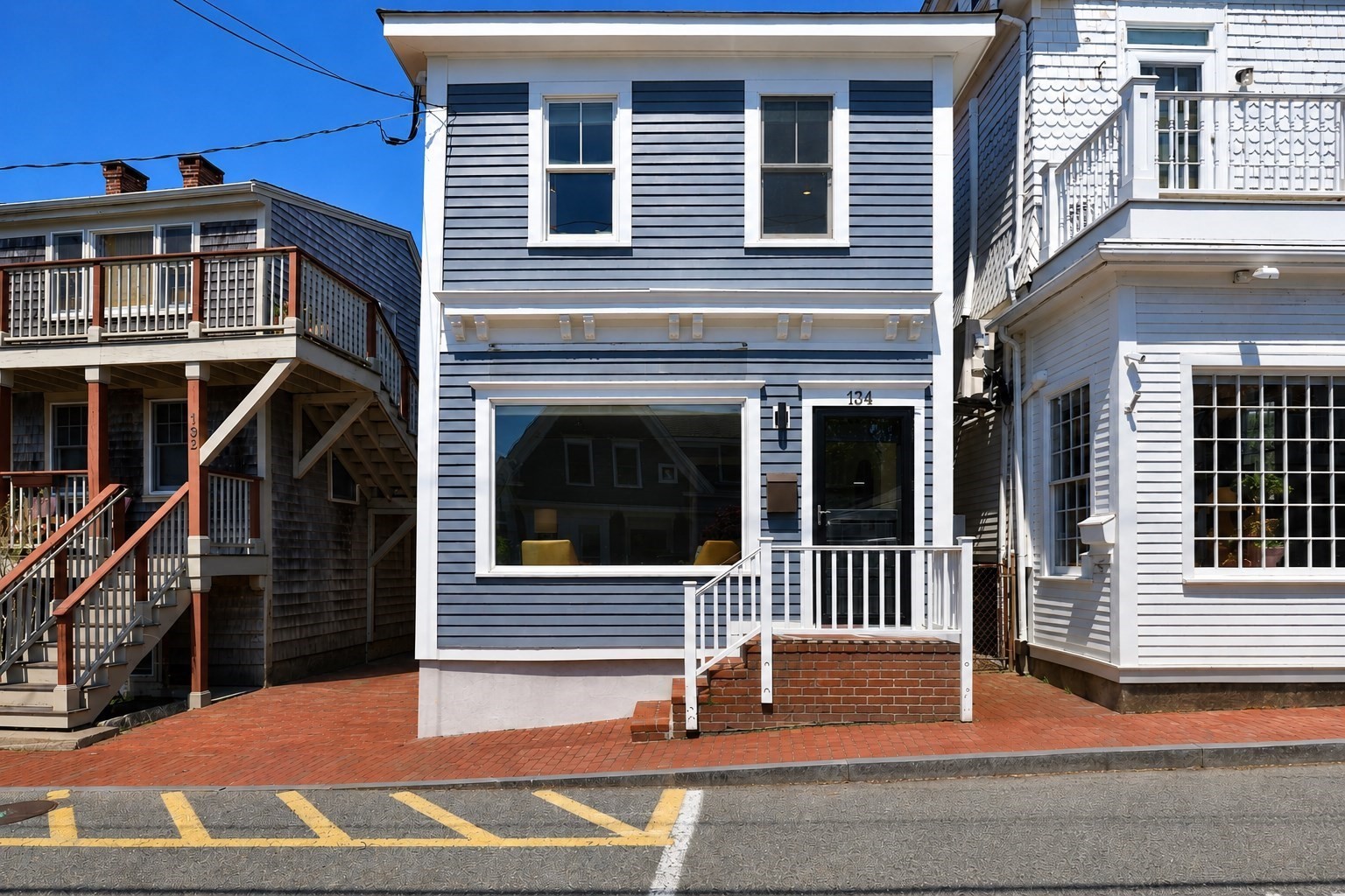 134 Commercial St Property Photo 1