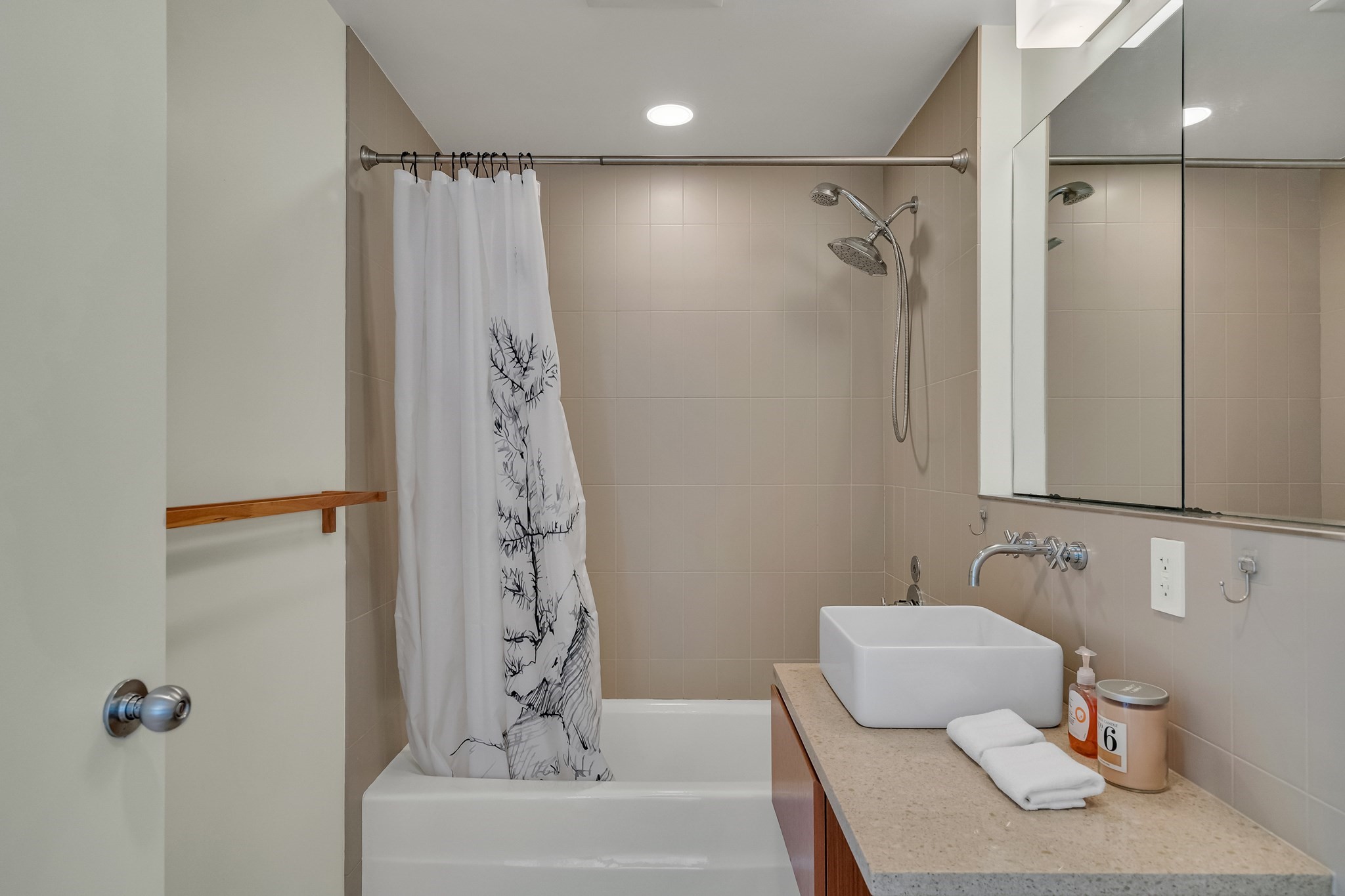 141 Dorchester Ave # 906 Property Photo 15