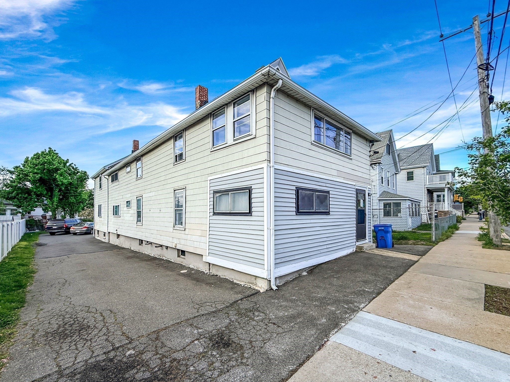 50 Main St Property Photo 3