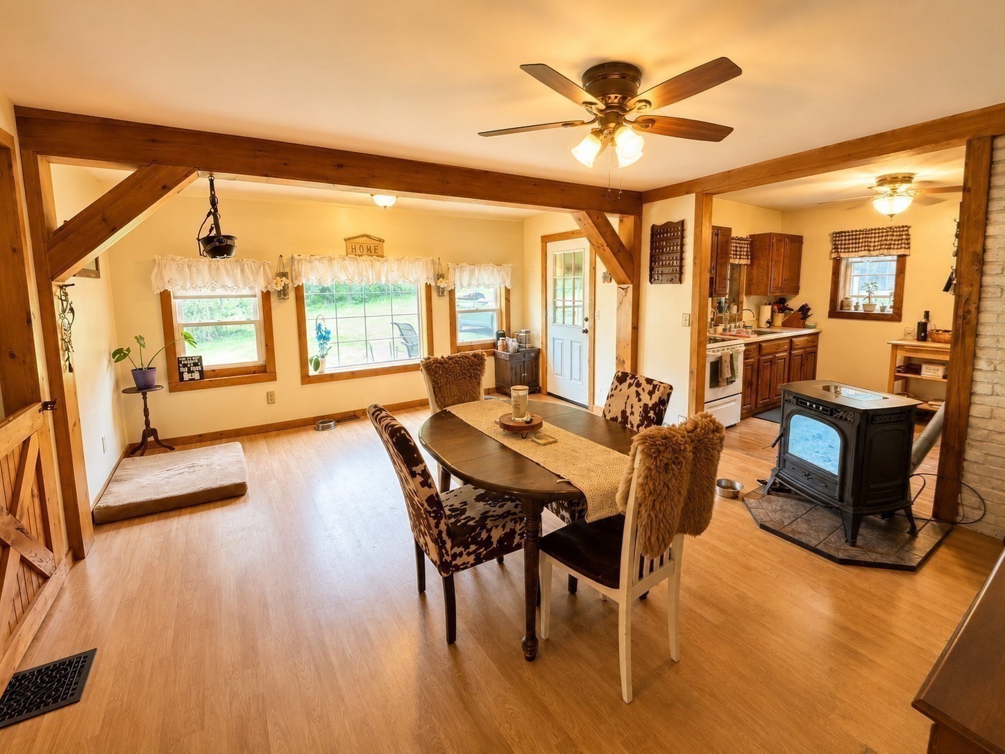 271 Lower Road Property Photo 4