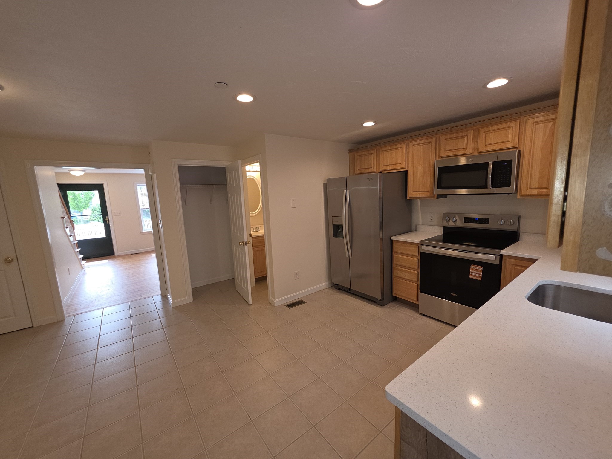 956 Warren Ave # 4 Property Photo 13