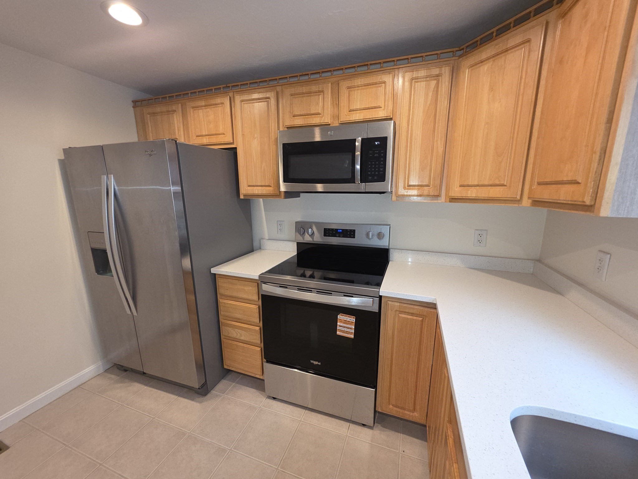 956 Warren Ave # 4 Property Photo 14