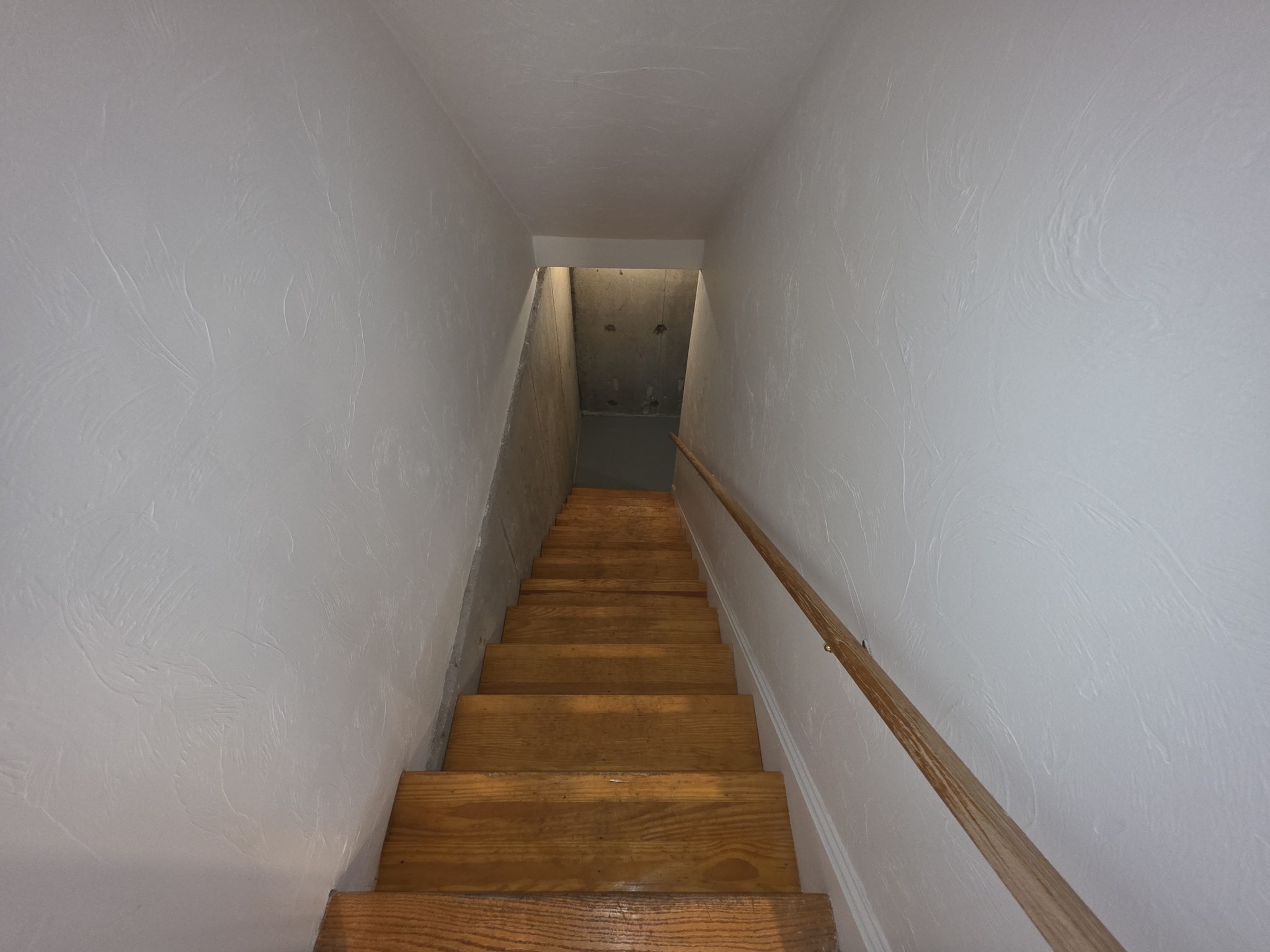 956 Warren Ave # 4 Property Photo 36