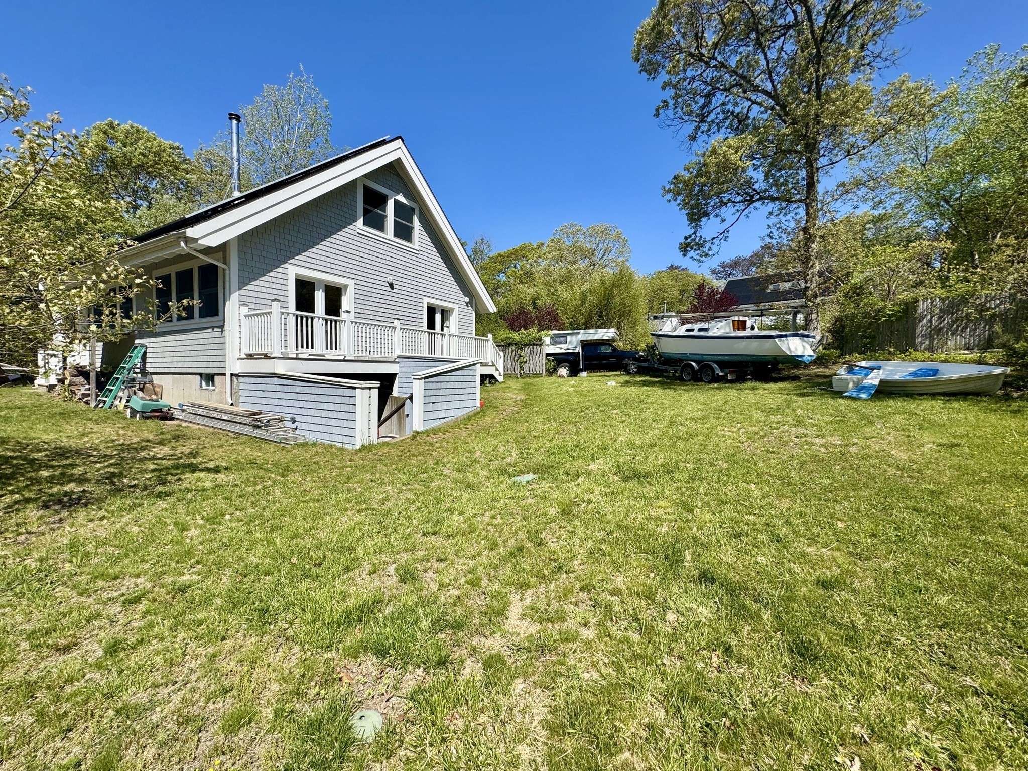 299 Daggett Ave # A Property Photo 14