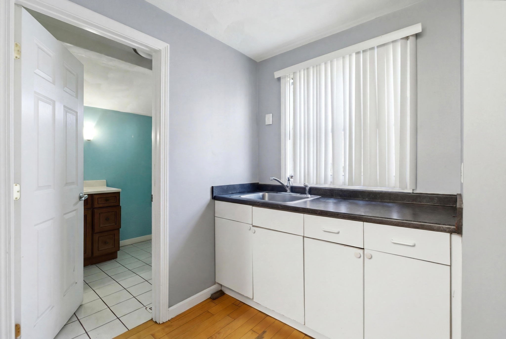 17 West Street Property Photo 7