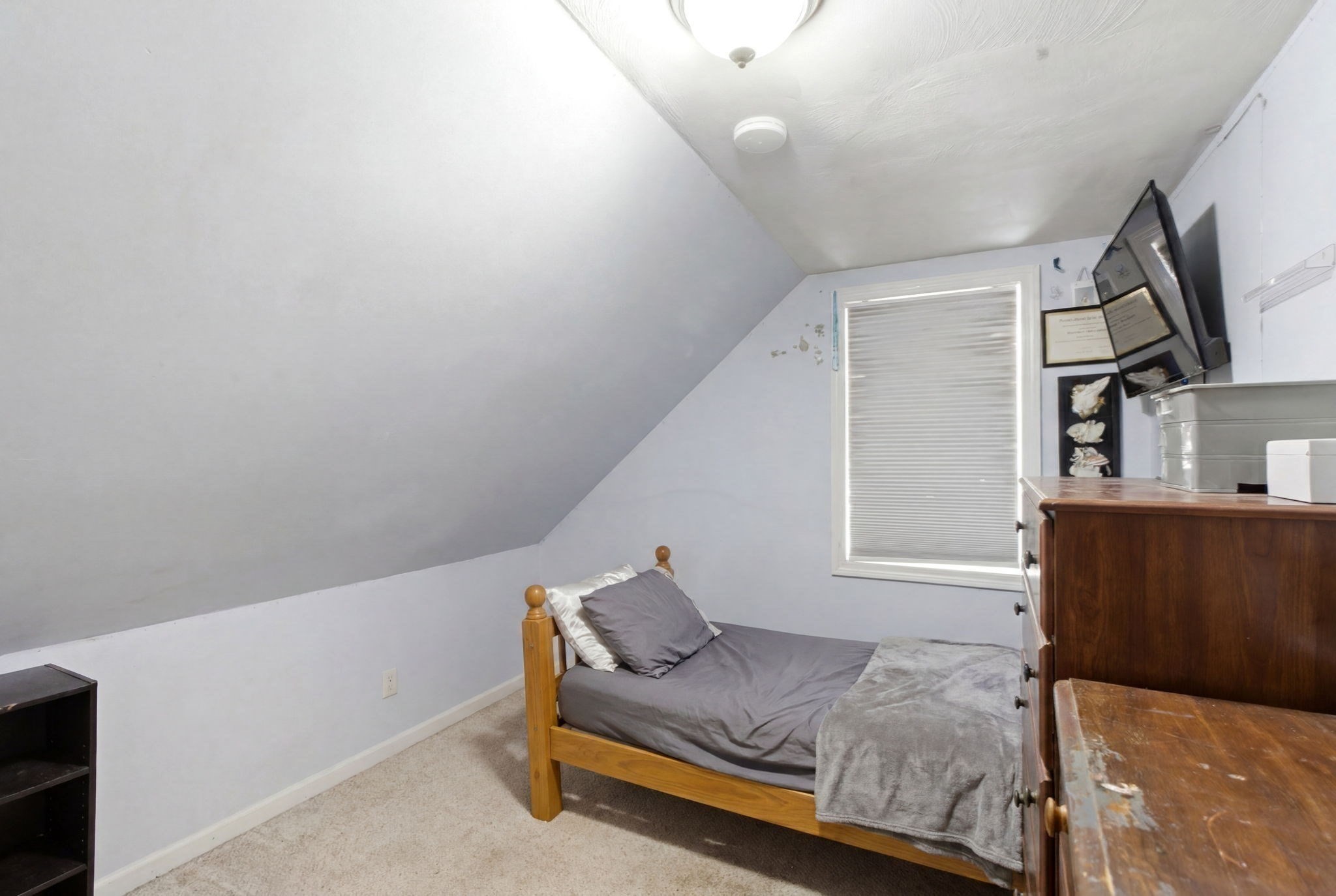 17 West Street Property Photo 11