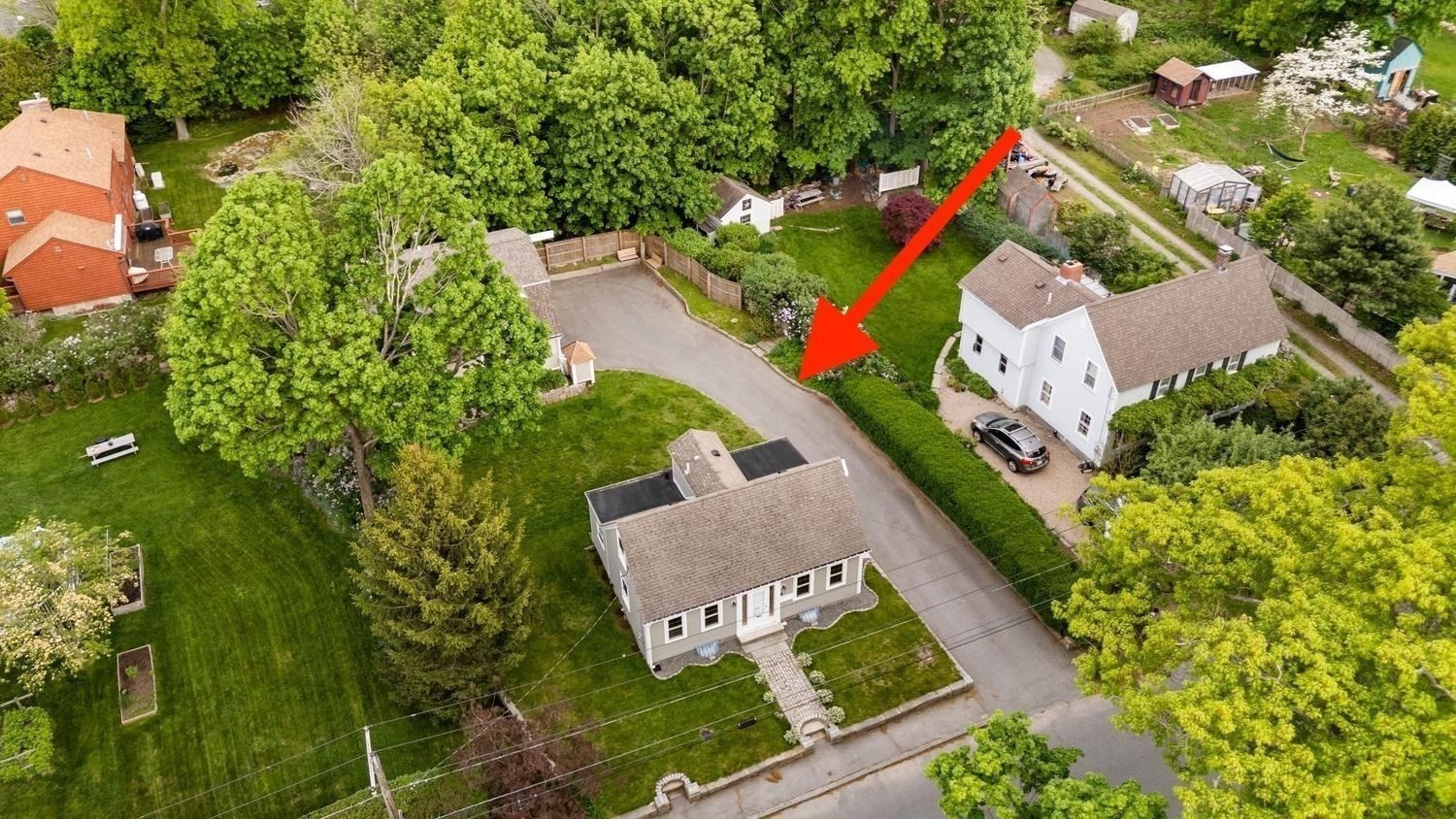17 Pigeon Hill Street Property Photo 3