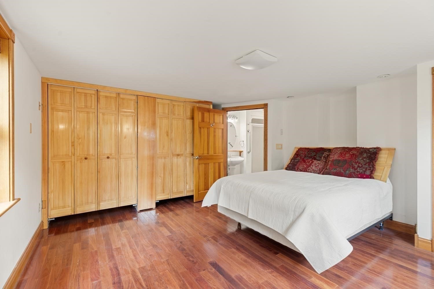 17 Pigeon Hill Street Property Photo 21