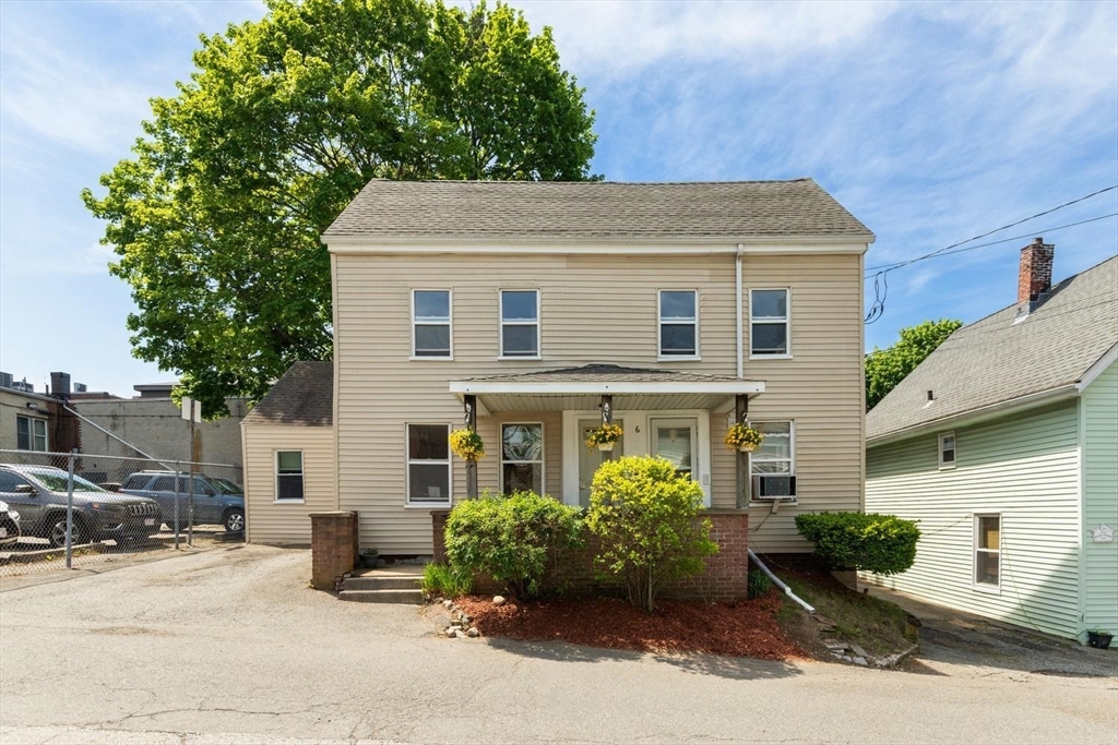 6 Minot St Property Photo 3