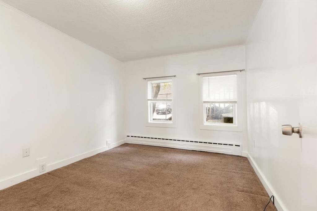 6 Minot St Property Photo 16