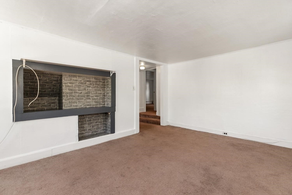 6 Minot St Property Photo 23