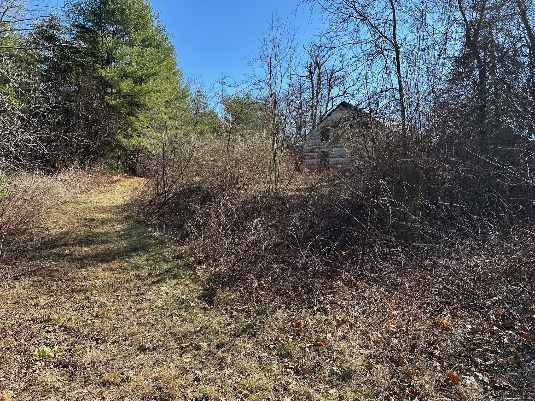 122 South Row Rd Property Photo 1