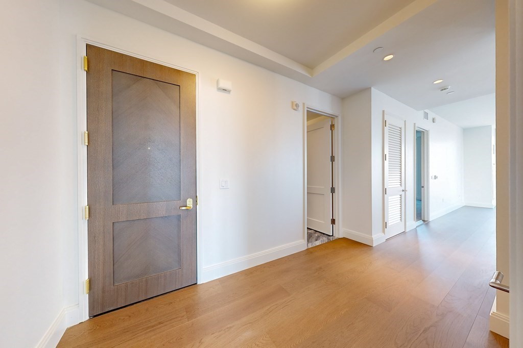 240 Devonshire Street # 4512 Property Photo 4