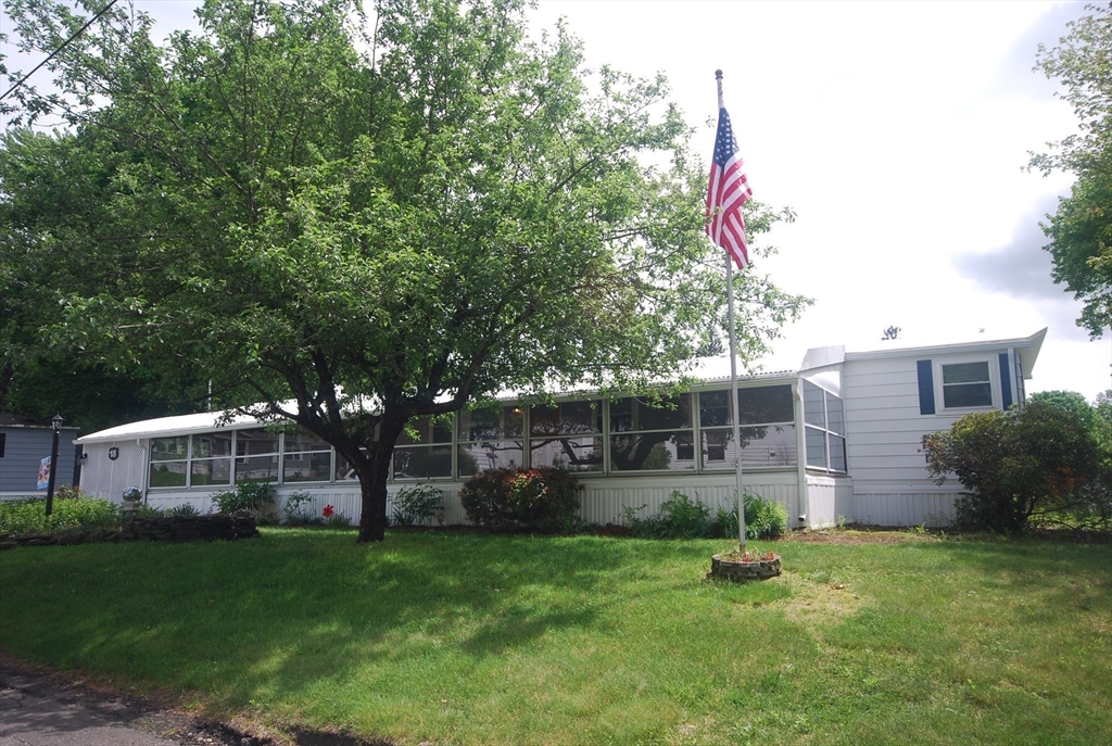 18 Riverview Circle Property Photo 1