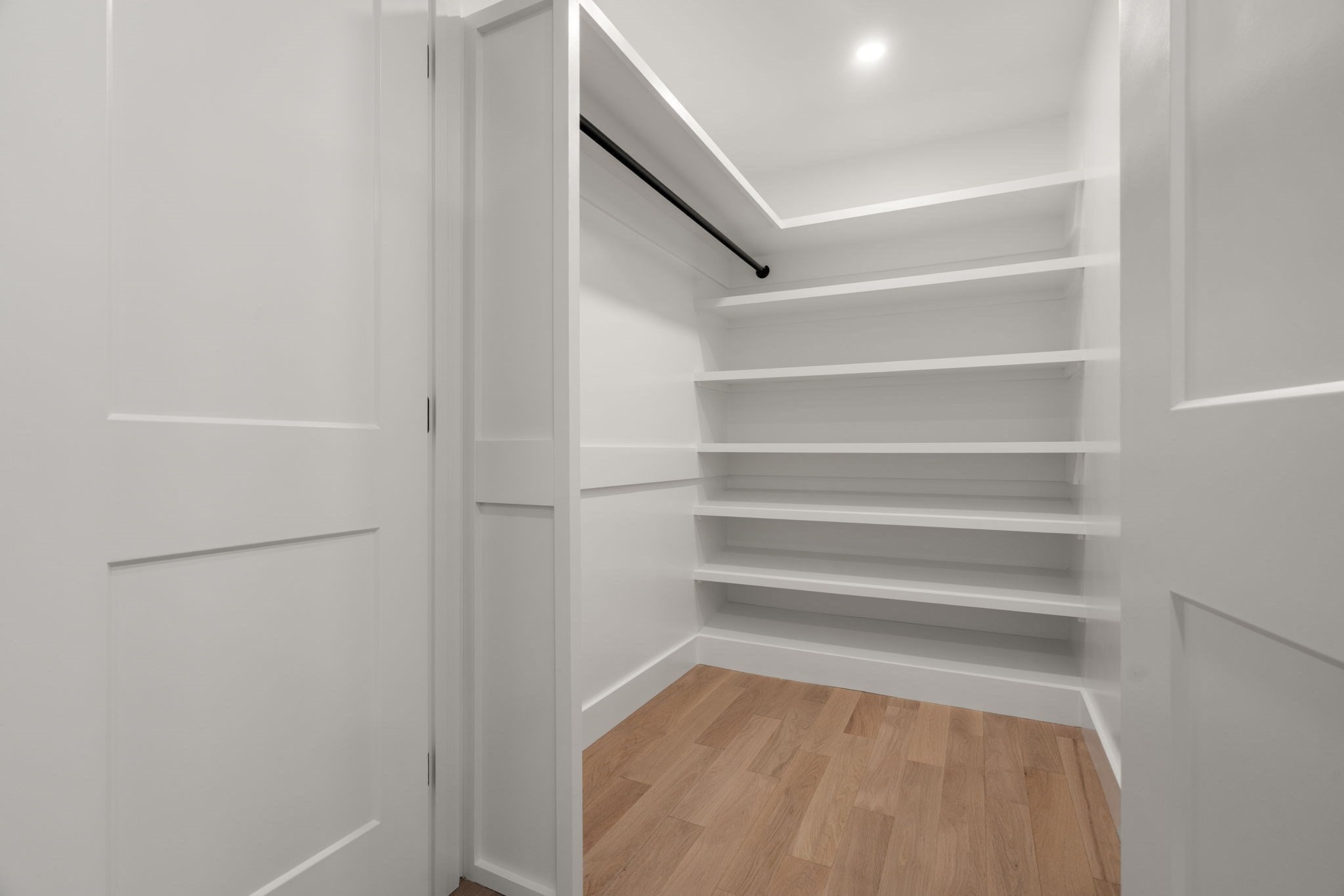 26 Adelaide Street # 3 Property Photo 10