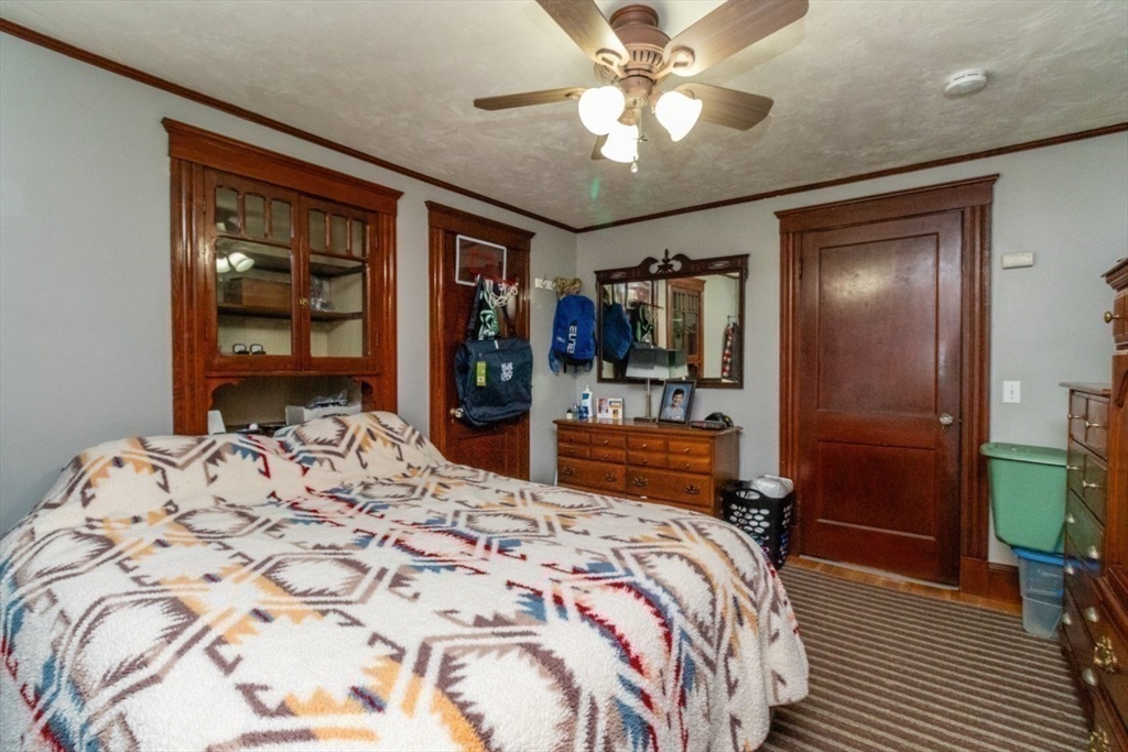 24 Short St Property Photo 24
