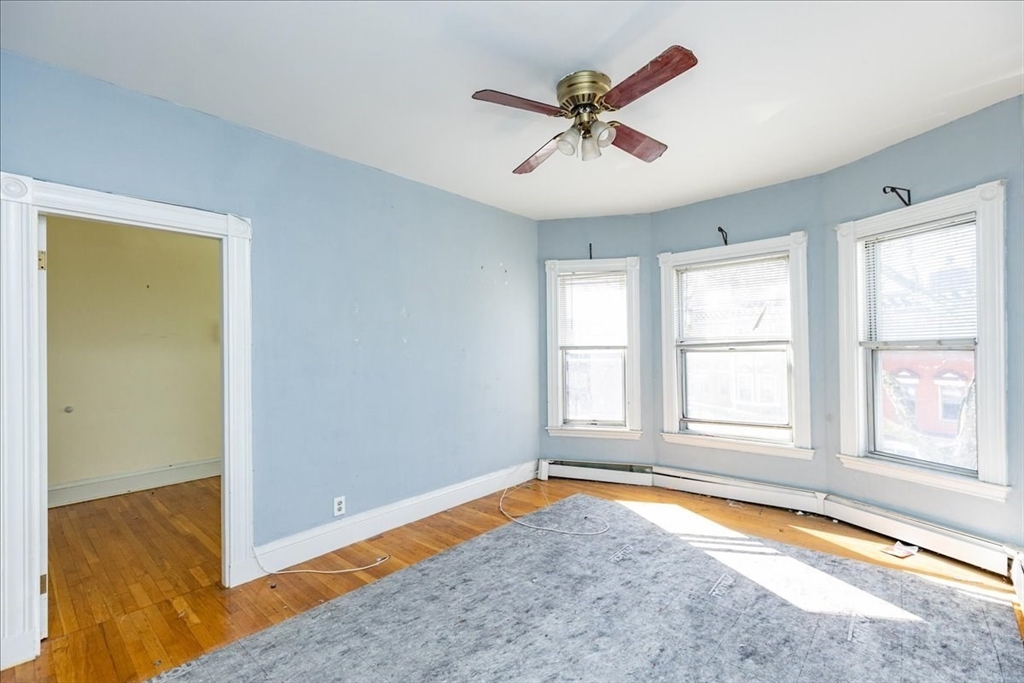 614-618 E. Broadway Property Photo 3
