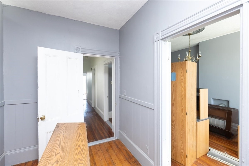614-618 E. Broadway Property Photo 15