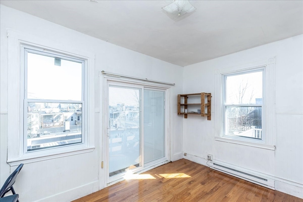 614-618 E. Broadway Property Photo 21