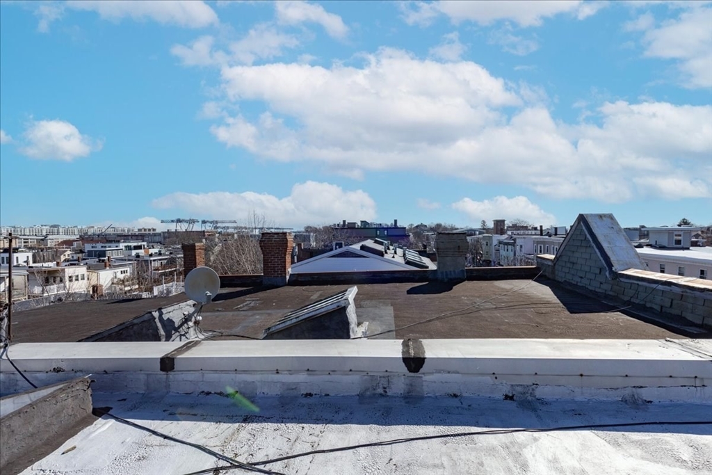 614-618 E. Broadway Property Photo 39