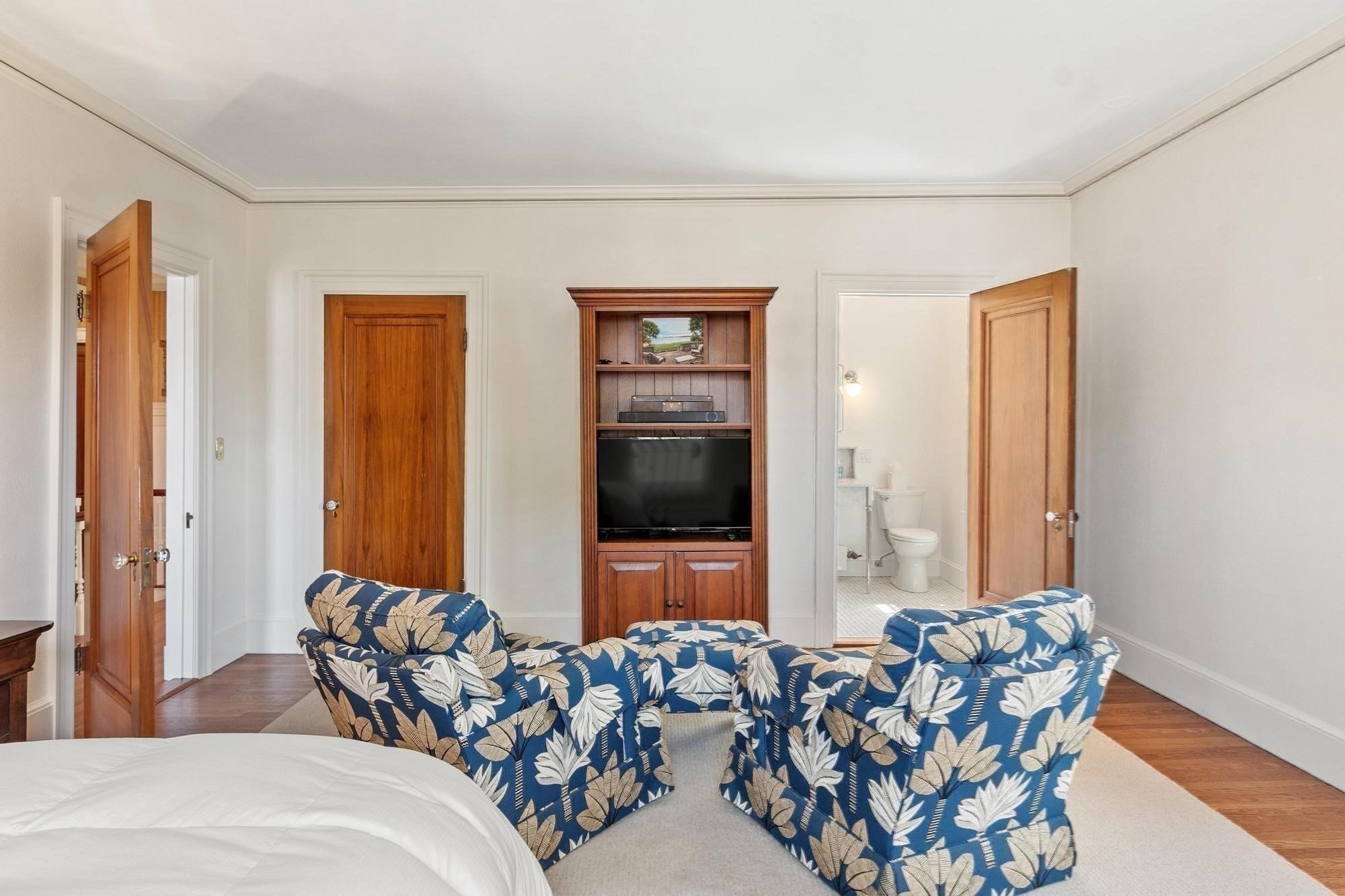 89 Lothrop Street Property Photo 33