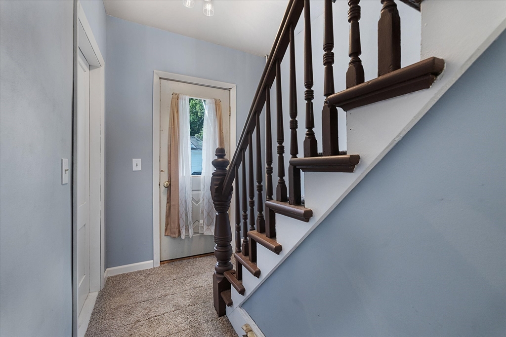10 Kelton St Property Photo 4