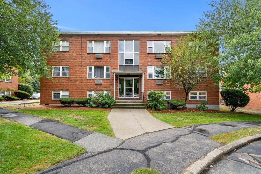 1105 Lexington Street # 4 Property Photo 2