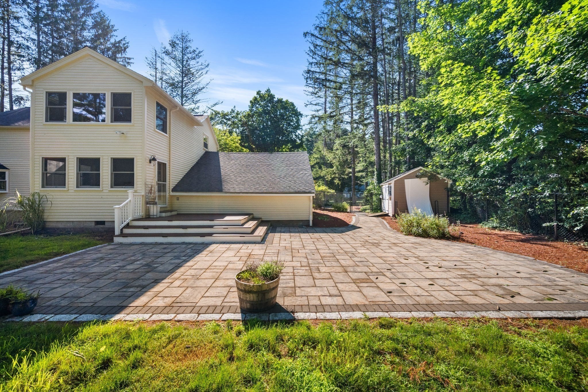 30 Meadow Dr Property Photo 6