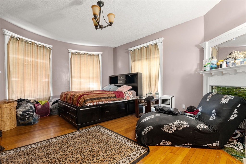 34 Bicknell St Property Photo 6