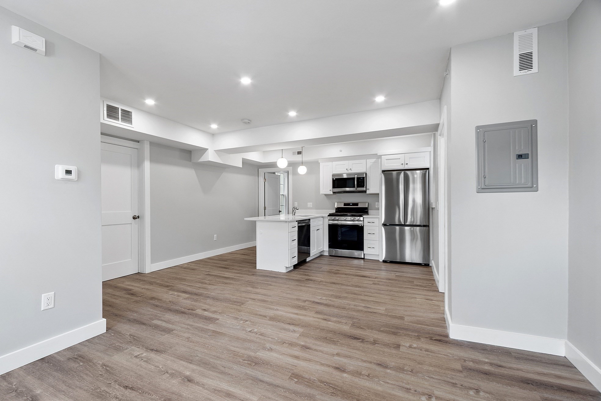 80 South St # 7 Property Photo 6