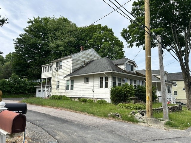 17 Carroll St Property Photo 1