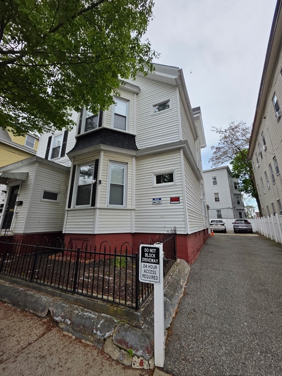 9 Hamilton Ave Property Photo 1