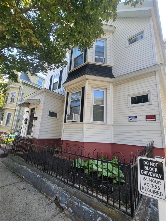 9 Hamilton Ave Property Photo 2