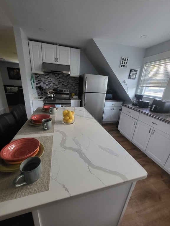 9 Hamilton Ave Property Photo 8
