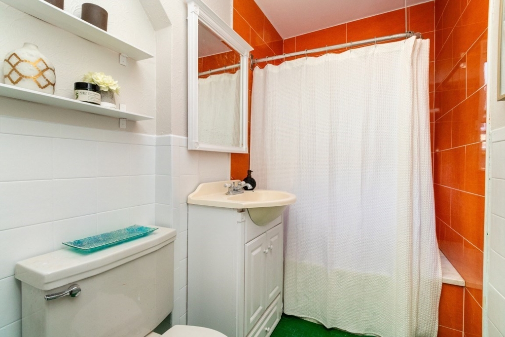23 Wenham St # 3 Property Photo 24