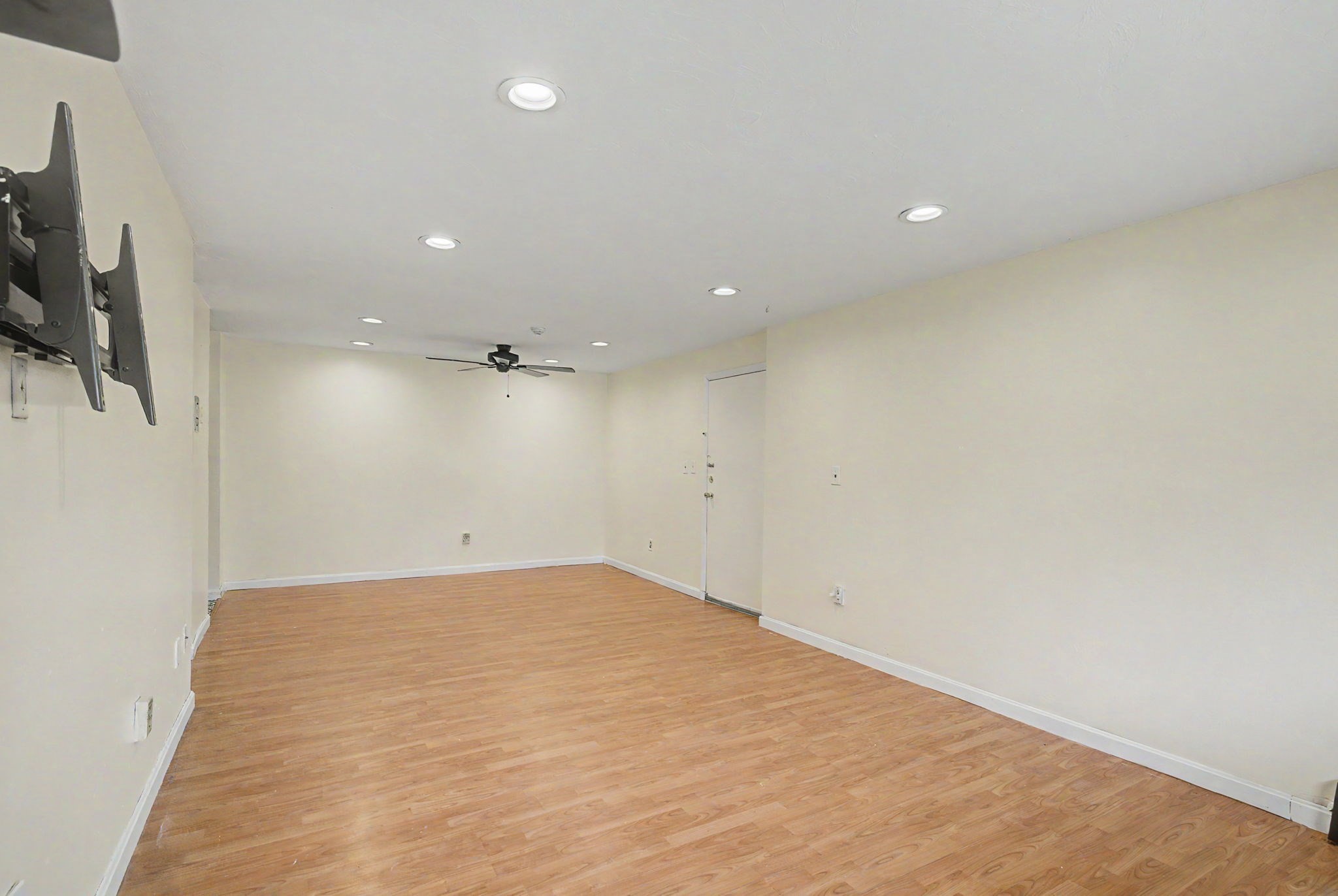 351 Pawtucket Blvd # 7 Property Photo 8
