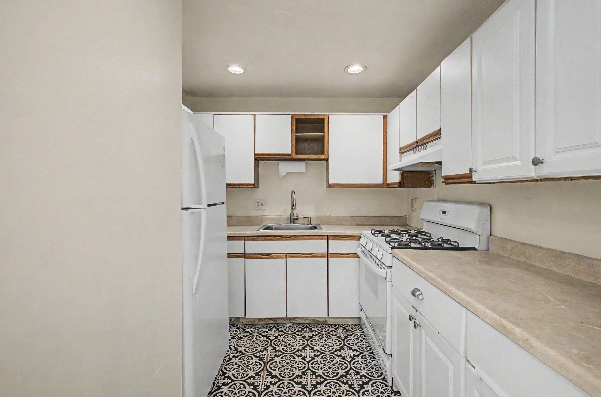 351 Pawtucket Blvd # 7 Property Photo 12