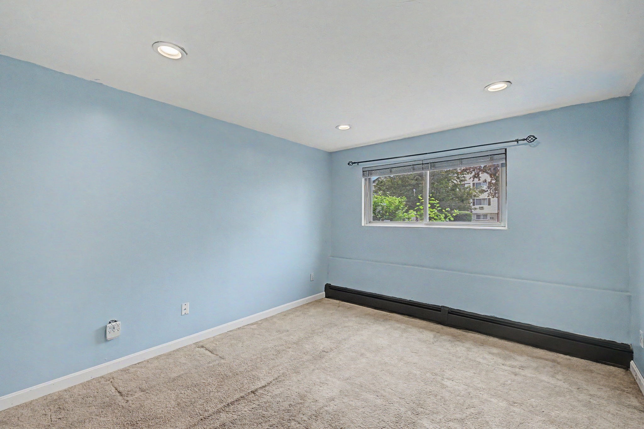 351 Pawtucket Blvd # 7 Property Photo 17