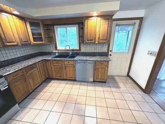 124 Hampton Rd Property Photo 6