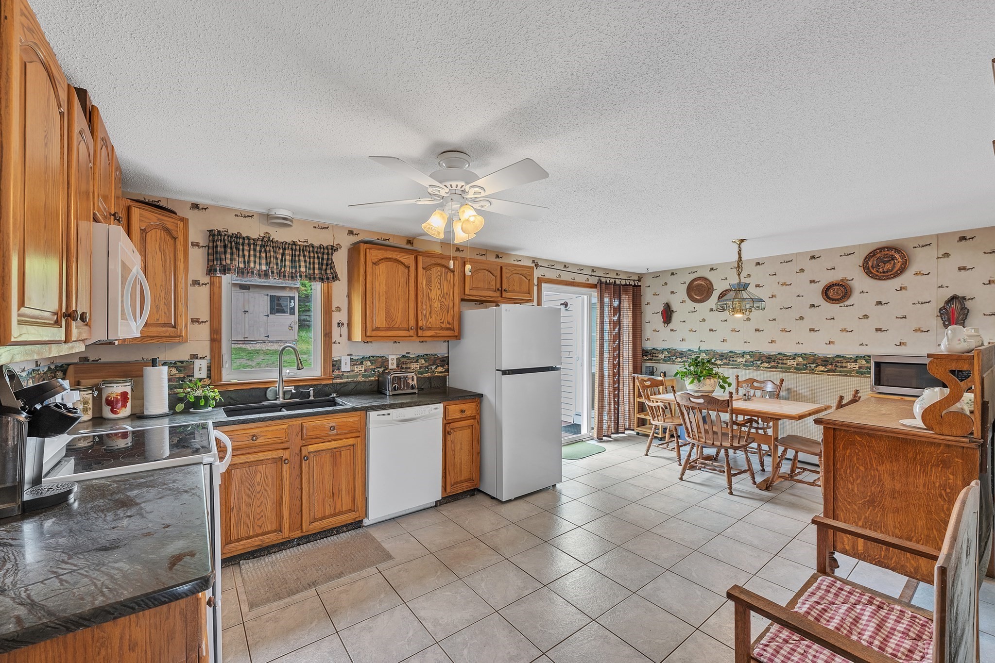 101 Long Hill Dr Property Photo 6