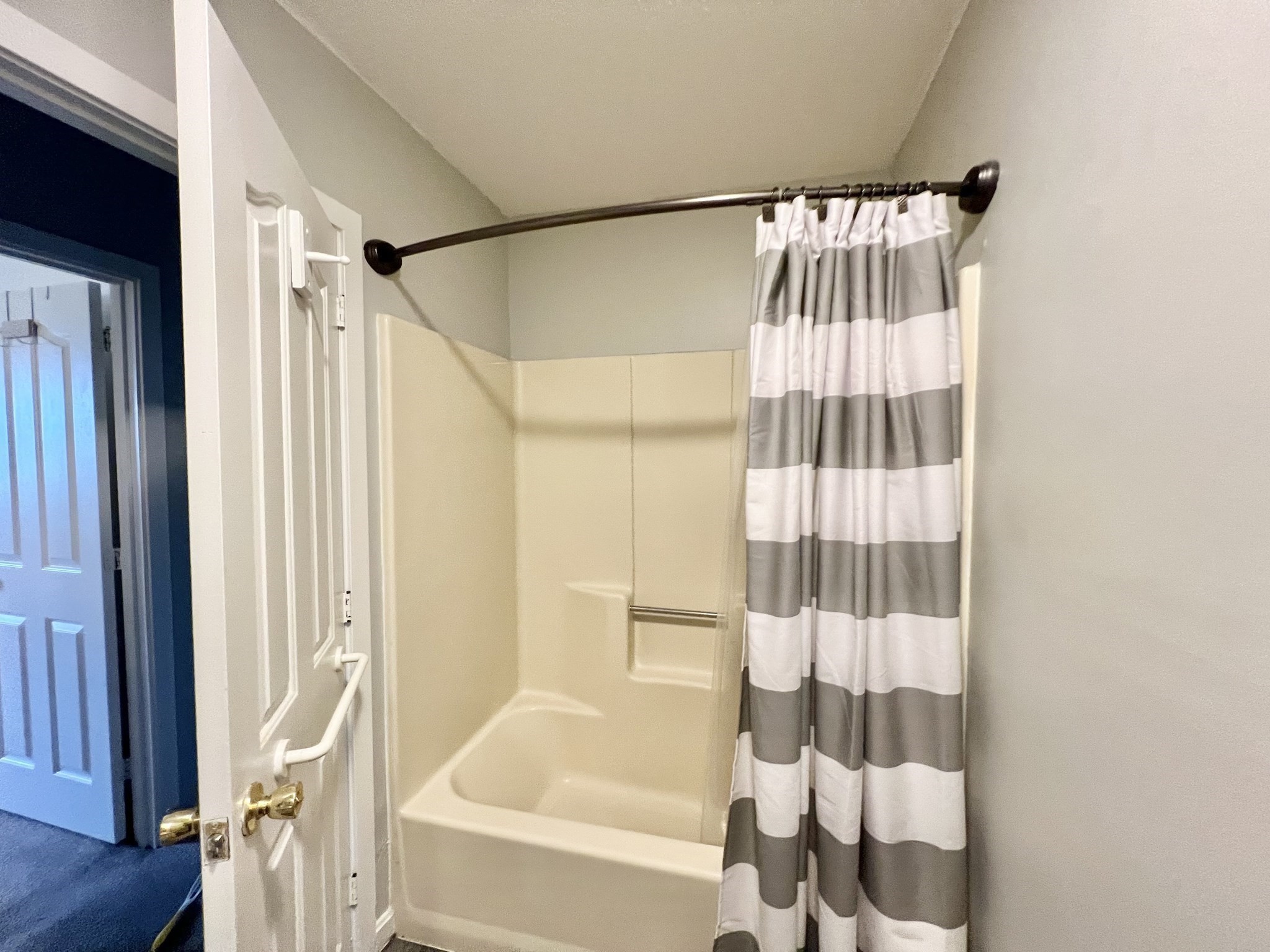 1506 Gorham Street # 304 Property Photo 12